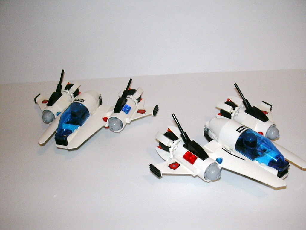 twin_fighters_1.jpg