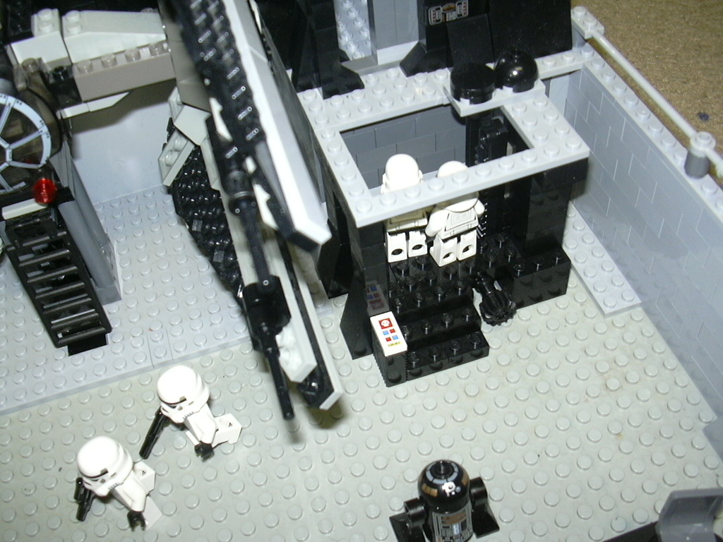 imperial_command_base_006.jpg