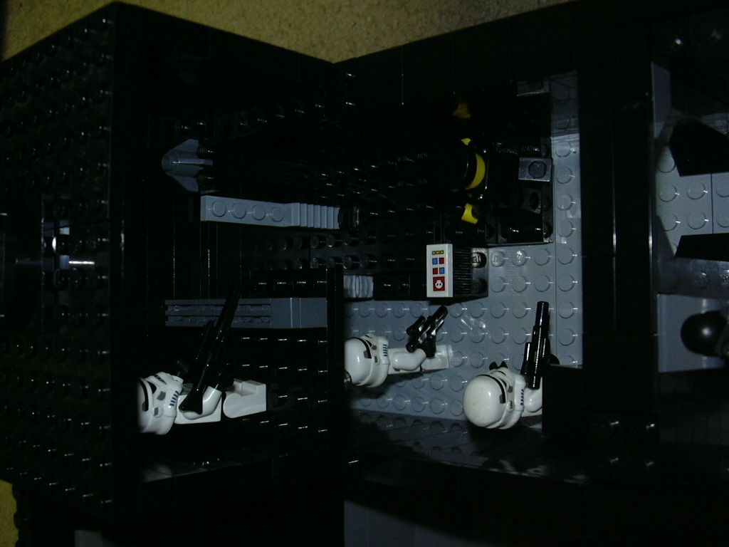 imperial_command_base_012.jpg