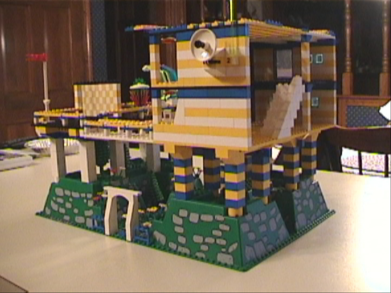 decohouse03.jpg