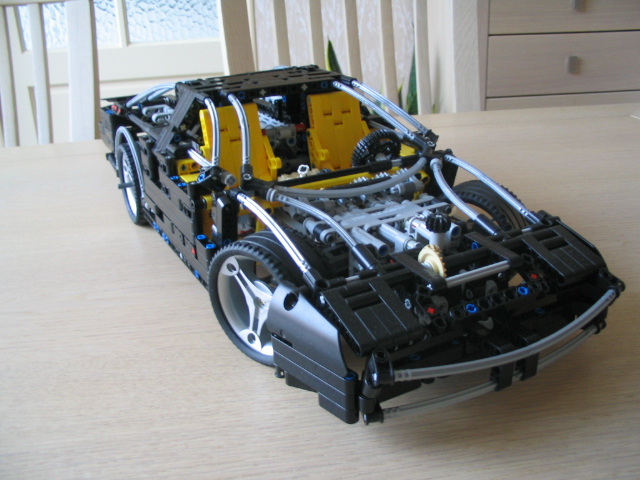 legosupercarblack2011_004.jpg
