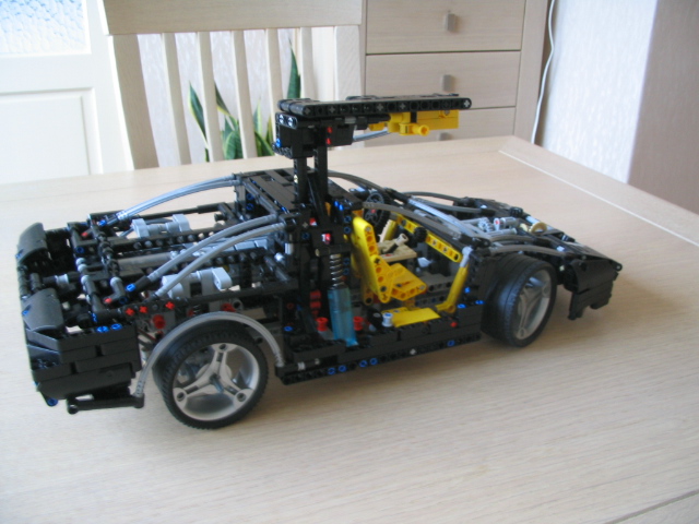 legosupercarblack2011_006.jpg