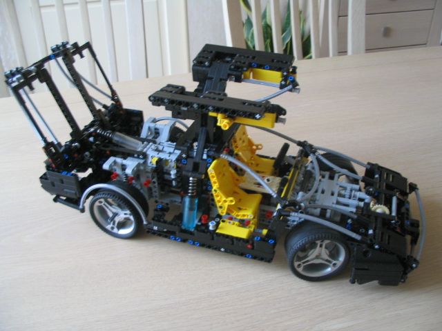 legosupercarblack2011_008.jpg