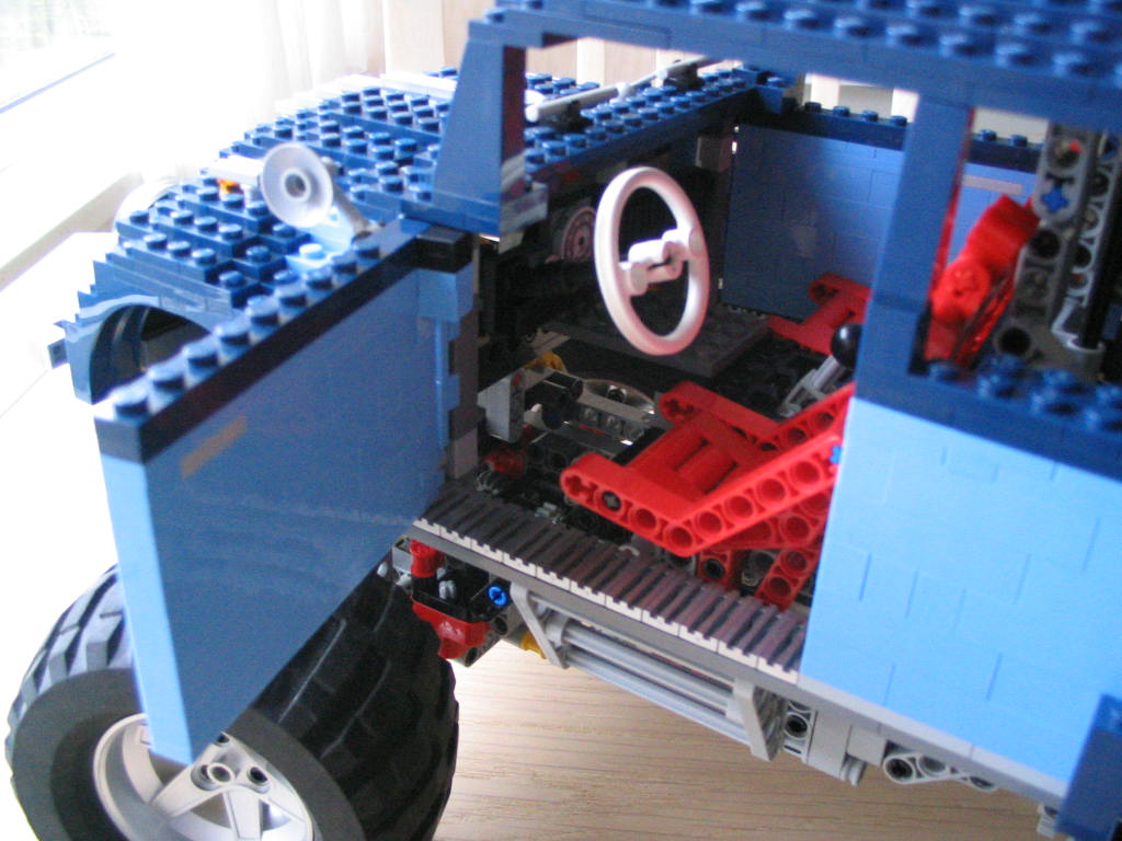 lego_monsterbeetle_013.jpg