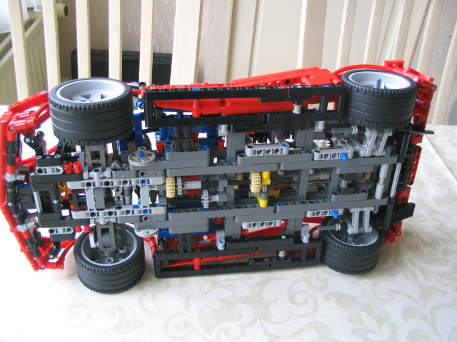 legopagani2011_084.jpg
