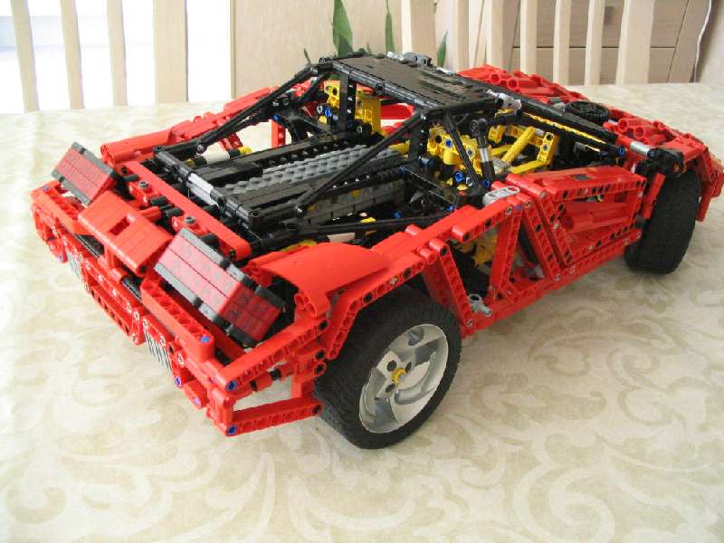 lego_studlessredsportscar2009_005.jpg