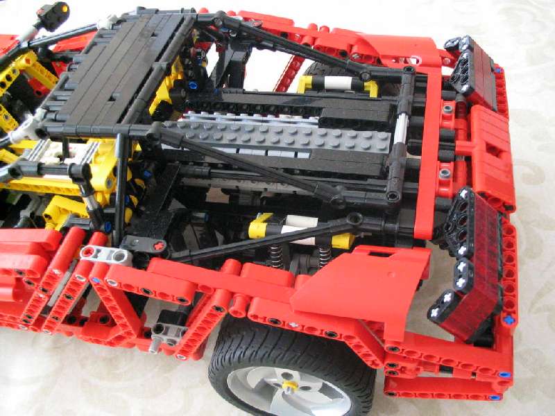 lego_studlessredsportscar2009_012.jpg
