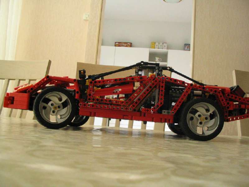 lego_studlessredsportscar2009_014.jpg