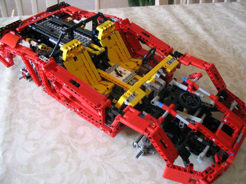 lego_studlessredsportscar2009_016.jpg