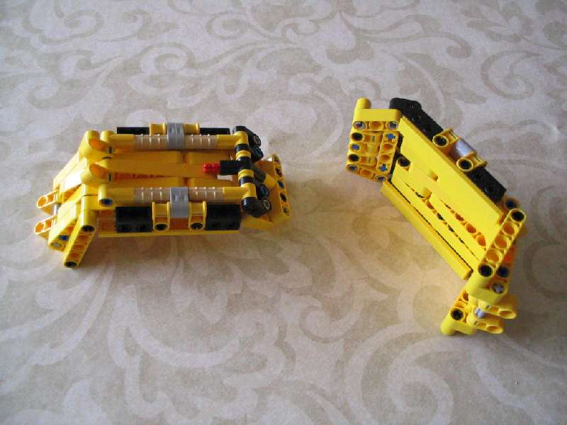 lego_studlessredsportscar2009_025.jpg