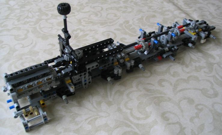 lego_six_axle_truck_014.jpg