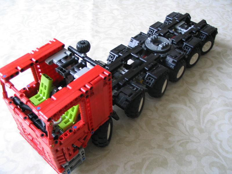 lego_six_axle_truck_002.jpg