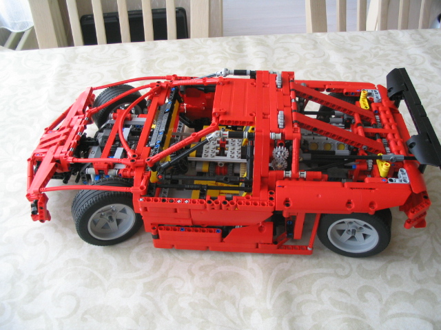 redsupercar2010_003.jpg