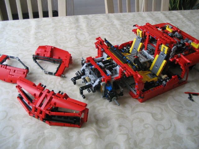 redsupercar2010_010.jpg