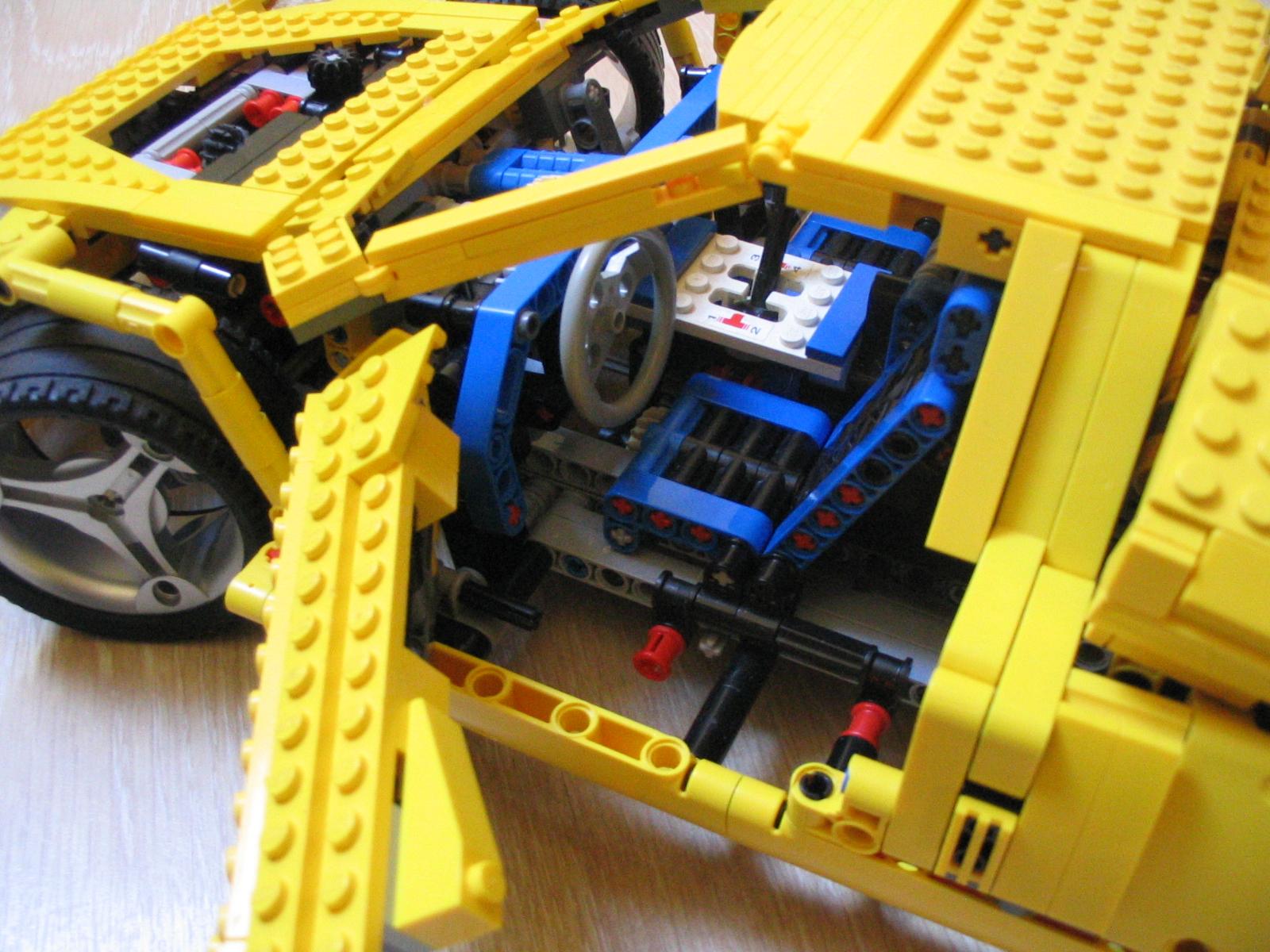 supercar2011yellow_09.jpg