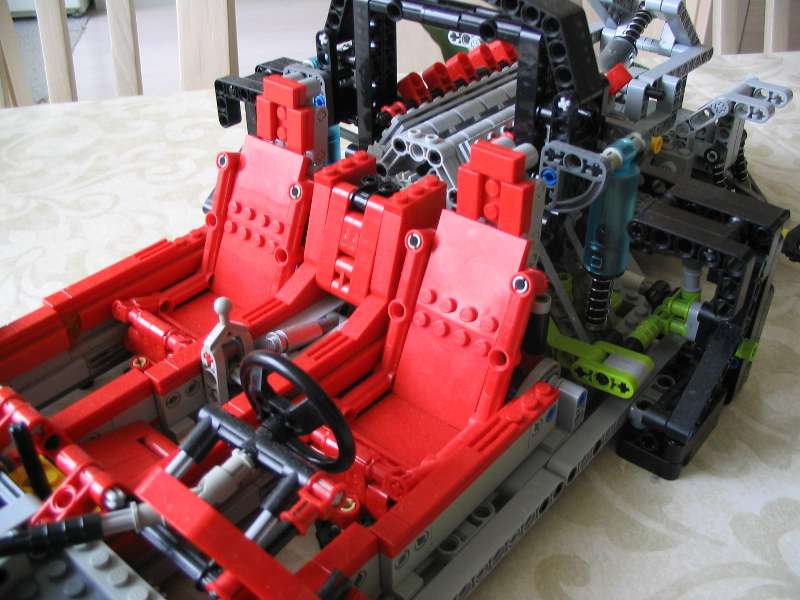 lego_supercarchassis_013.jpg