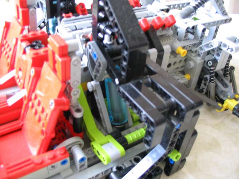 lego_supercarchassis_015.jpg