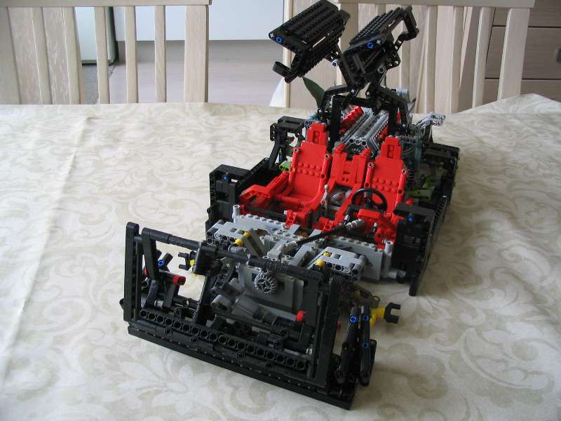 lego_supercarchassis_058.jpg