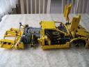 yellowsupercar_010.jpg