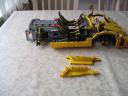 yellowsupercar_051.jpg