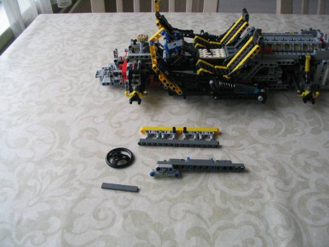 yellowsupercar_076.jpg