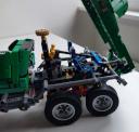 lego_8446studlessclone2021_take2_10.jpg