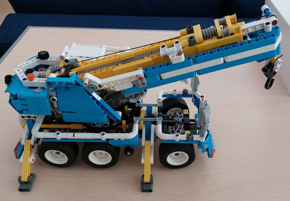 tc22citycrane_finished_16.jpg
