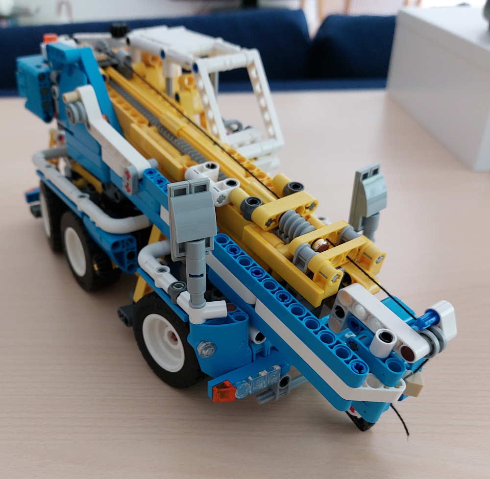 tc22citycrane_finished_5.jpg