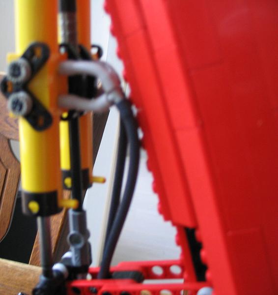 lego_demagac700_crane_pneu_002.jpg