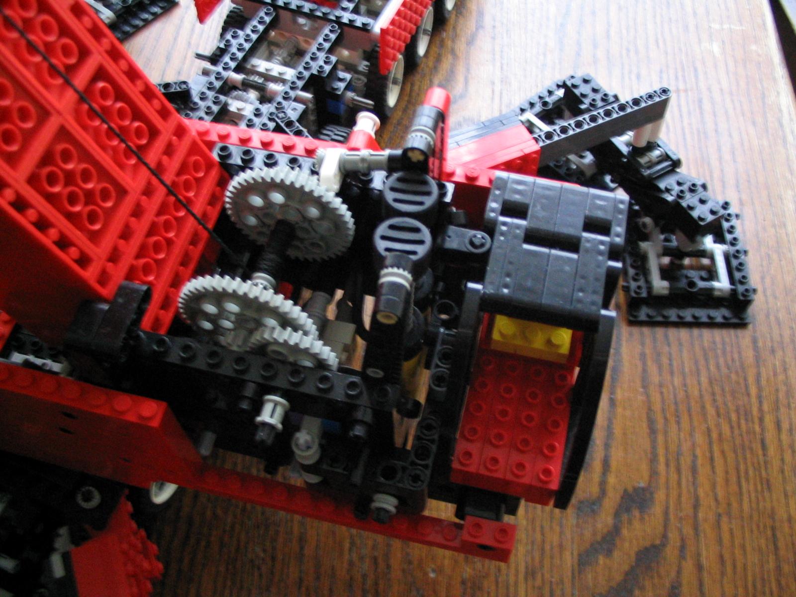 lego_demagac700_superstructure_cabin_001.jpg