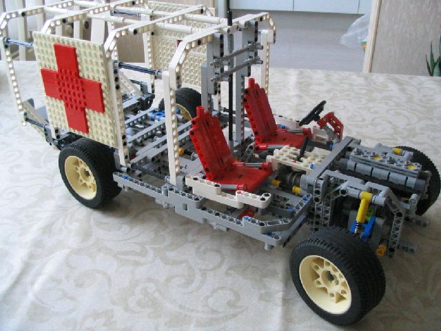 ambulance_004.jpg