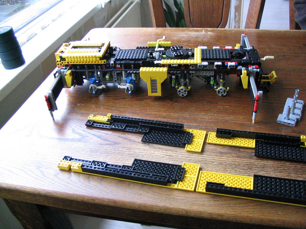 lego_demag_ac70city_big_unfinished_014.jpg