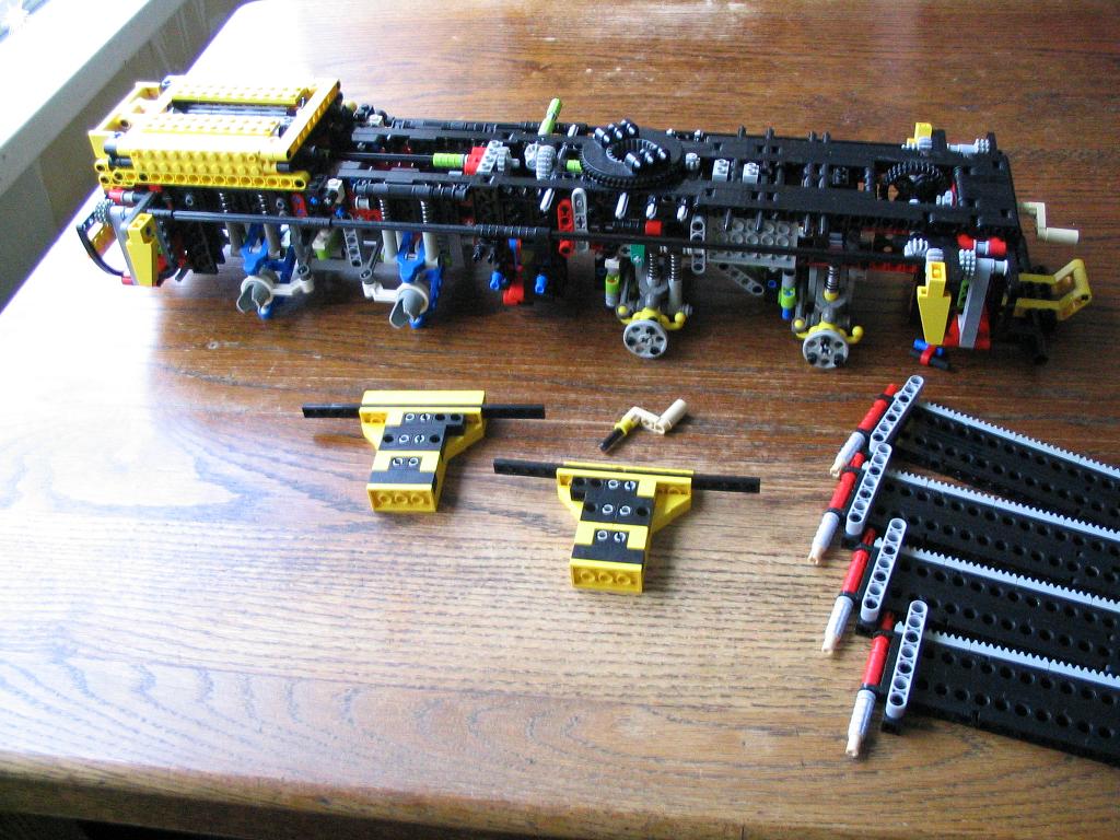 lego_demag_ac70city_big_unfinished_016.jpg