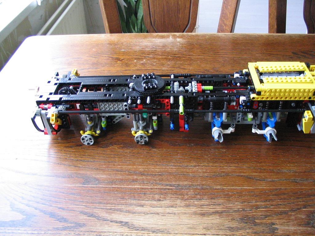 lego_demag_ac70city_big_unfinished_017.jpg