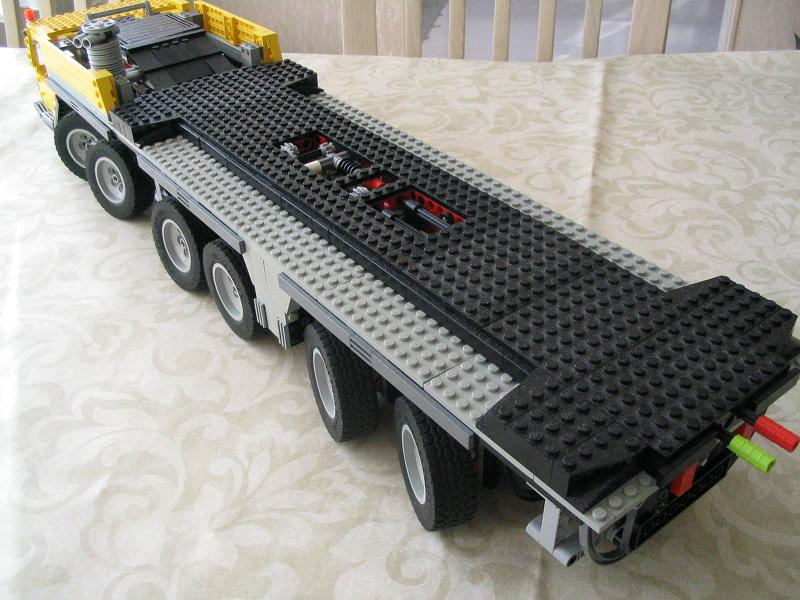lego_ltm1250unfinished_003.jpg