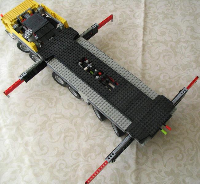 lego_ltm1250unfinished_005.jpg