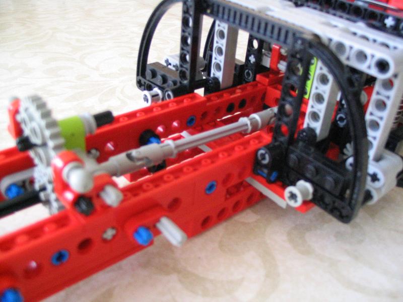lego_ltm1250unfinished_015.jpg