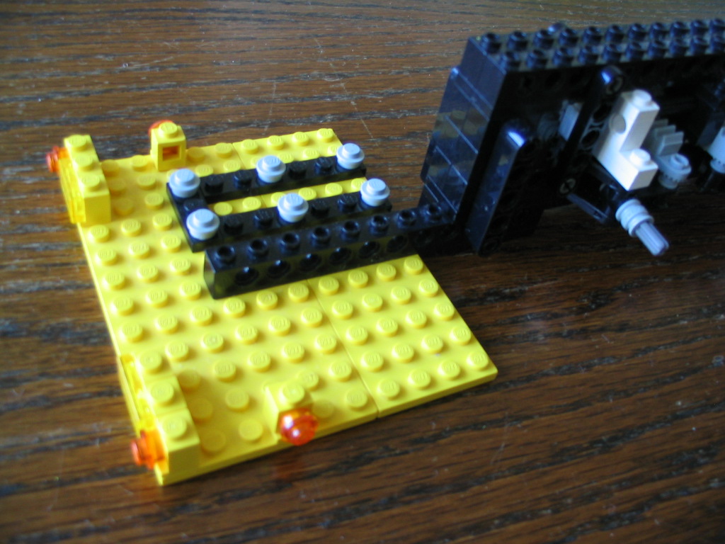 mobilecraneundercarconstruction09.jpg
