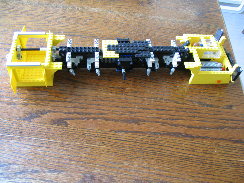 mobilecraneundercarconstruction13.jpg