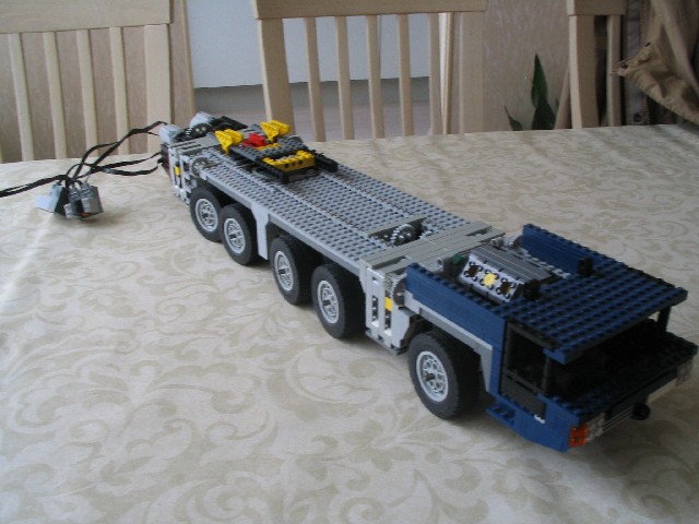 navy5axledrivencrane_003.jpg