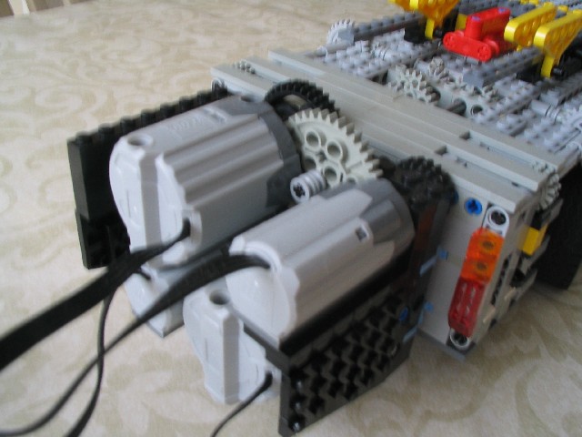navy5axledrivencrane_005.jpg