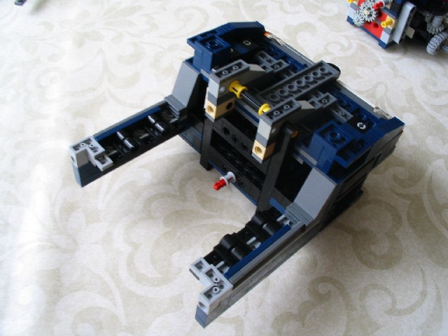 navy5axledrivencrane_009.jpg