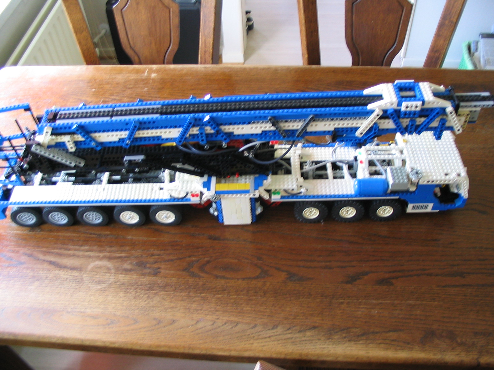 lego_zestienwheeler_004.jpg