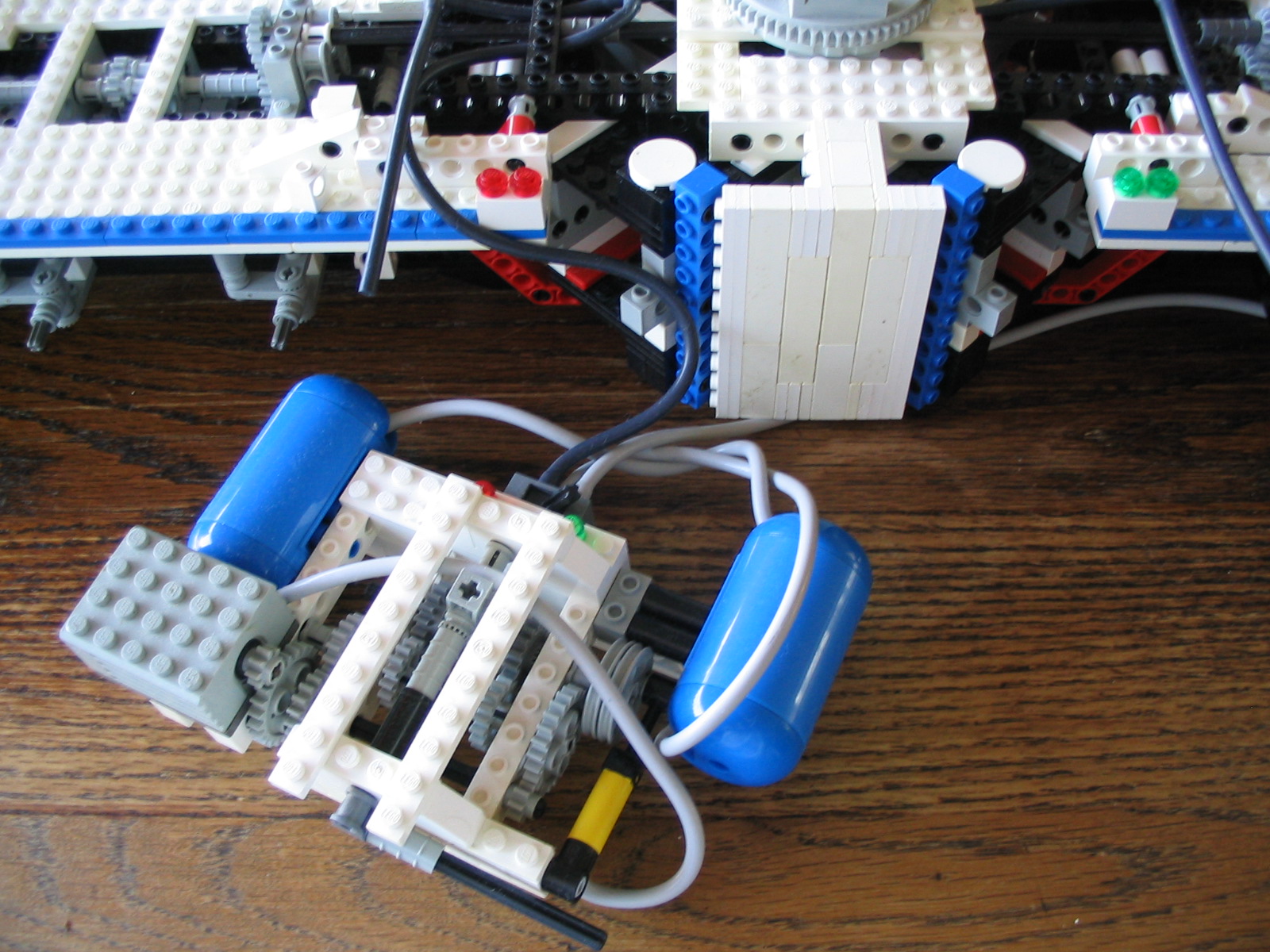lego_zestienwheeler_044.jpg