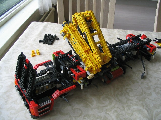 studded8258constr_007.jpg