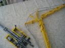 unfinishedfoldingcrane_003.jpg