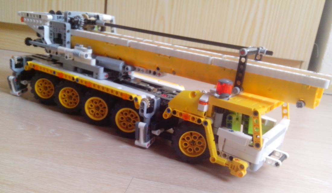 small42009_2015-03_5.jpg