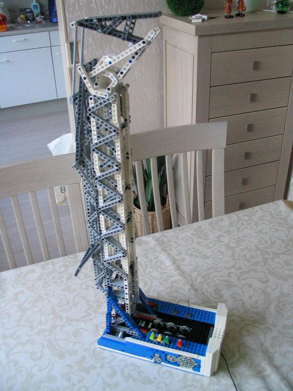 lego_spieringsbasedfouraxle_unfinished2_003.jpg