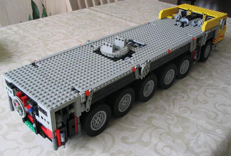 lego_ac200carrierconstruction_001.jpg