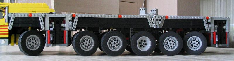 lego_ac200carrierconstruction_006.jpg